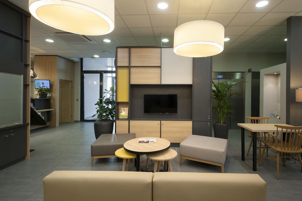 B&B Hotel Lyon Ouest Tassin Екстер'єр фото